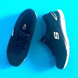 Skechers Flex Sneakers
